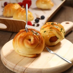 4pcs Quality Metal Forks Gift Set for Olives Prawns Antipasti Cheese Dessert Cake Fruit Salad Appetizer Cocktail Crab Escargot, Cute 304 Stainless Steel Silver Forks Mirror-Polished Dishwasher-Safe