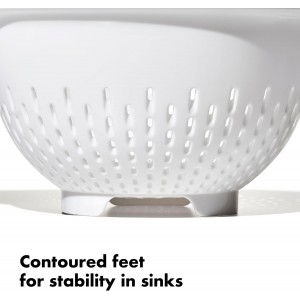 OXO Good Grips 3 QT Plastic Colander