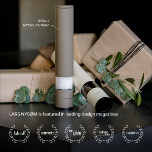 LARS NYSØM Salt Pepper Mill Manual with adjustable ceramic grinder from coarse to fine I Design Spice Mill (Sage Green)
