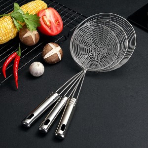 Spider Strainer Skimmer Spoon, HSpiow Set of 3 Sizes Frying Spoon Stainless Steel Fryer Scoop Wire Strainer Ladle with Long Handle for Kitchen Frying Cooking Food Pasta
