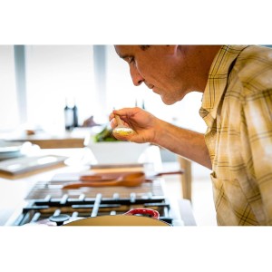 Wooden Meauring Spoons Set of 6 - Long Handle Beechwood Measuring Spoons 1/8 TSP, 1/4 TSP, 1/2 TSP, 1 TSP, 1/2 tbsp & 1 tbsp for Measuring Dry Ingredients for Cooking Baking Gift(10 inch)