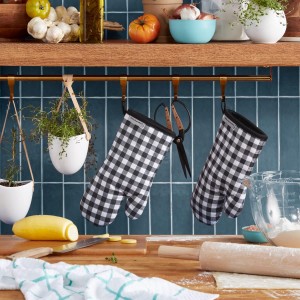 KITCHENAID Gingham Oven Mitt 2-Pack Set, Matte Black, 7