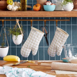 KitchenAid Gingham Oven Mitt 2-Pack Set, Milkshake, 7