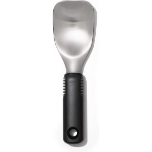 OXO Good Grips Pizza Wheel and Cutter + Ice Cream Spade