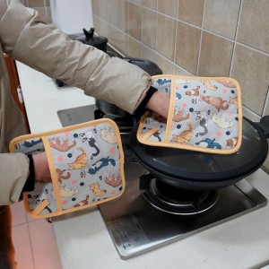 Pot Holders Set of 2 Heat Resistant 480℉ Kitchen 100% Cotton Comfortable Lining Printing Fox Flower Women Men Home Cooking Baking Microwave BBQ Gift (Cat potholder)