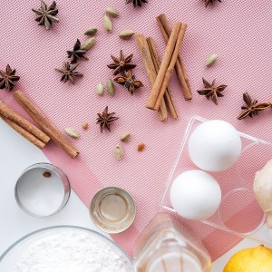 AMYONE Perforated Baking Mats, 2 PCS Pink Eclair Silicone Mat for Half Sheet, Non-Stick Reusable Oven Liners for Making Bread/Pizza/Pastry/Cookie 11 5/8