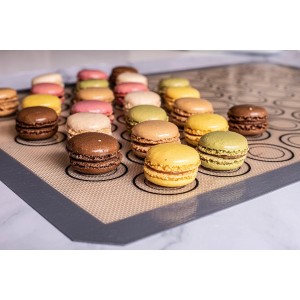 Macaron Silicone Baking Mats - Set of 2 - Full Size - 16 x 24 in (40 x 60 cm), Non-Stick Macaron Mat for Perfect Baking - Dishwasher & Oven Safe, Ideal for Macarons, Cookies, Bread, and More