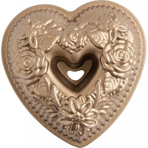 Nordic Ware Wildflower Heart Bundt, 6 Cu...