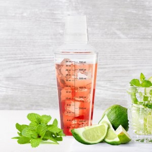 OGGI Clear Cocktail Shaker - 24 oz / 700 ml, Clear Durable Plastic Construction, Built in Strainer - Ideal Home Bar Drink Mixer, Bartender Kit, Essential Bar Accessories