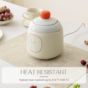 Romanstile Vinyl Placemats Set of 6-12 X 17 Inch - Faux Leather 100% Waterproof Oil-Proof Wipeable Place Mats, Heat Resistant Reversible PU Table Mats for Kitchen Dining Party Outdoor, Beige