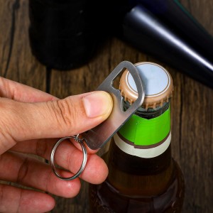 Ouligay 2Pcs Bottle Opener Keychain, Stainless Steel Flat Bottle Opener, Beer Bottle Cap Opener for Beverage Can, Bartender Bottle Opener for Bar Kitchen Restaurant Party Supplies Men Women