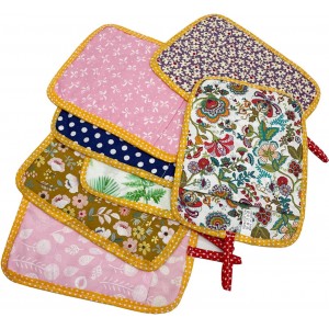 2Pcs Beautiful Cotton Pot Holders for Kitchen, 100% Cotton Fabric Handmade Patchwork Table Mats Set, Heat Resistant Mat Pads with Pocket and Hanging Loop, Potholder Teapot Mitts Washable