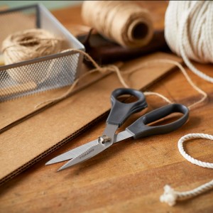 Fiskars Everyday Take-Apart Shears, Multipurpose Scissors, Hardened Stainless Steel Blades & Serrated Edge with Power Notch, 7”, Gray