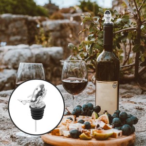 Sea Whale Wine Pourer, Zinc Alloy Silver Wine Spout, Aerator for Red and White Wine, Home Bar Accessory, Smooth Pouring, Enhances Flavor and Aroma
