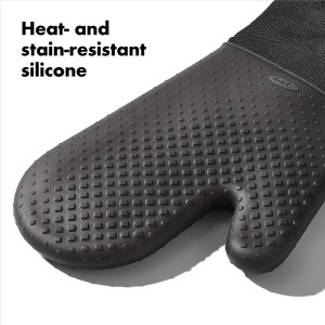 OXO Good Grips Silicone Oven Mitt - Black, Pack of 2