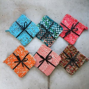 Quilted Cotton Potholders – Reversible - Heat Resistant - Hot Pads – patchwork kitchen décor - Set of 2