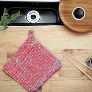 Quilted Cotton Potholders – Reversible - Heat Resistant - Hot Pads – patchwork kitchen décor - Set of 2