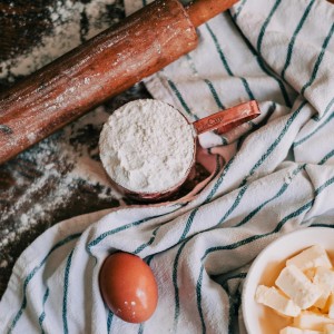 Classic Sapele Wooden Rolling Pin With Handles,Wood Baking Roller （17''L x 1.77