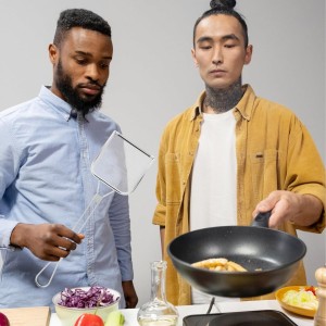 Stainless Steel Skimmer Spoon 16.92In Fine Mesh Oil Skimmer Ladle for Cooking Frying Hot Pot Fat Strainer Kitchen Utensil with Hanging Hole