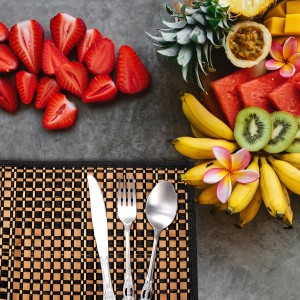 8 Pack Bamboo Placemats, Natural Anti-Slip Dining Table Mats, Heat-Resistant Place Mats, Japanese Style Washable Placemats for Dining Room, Kitchen, Restaurant, 18 x 12 Inch