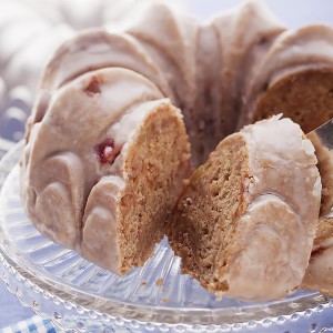 Frcctre 9 Inch Non-Stick Fluted Cake Pan, 10 Cups Heavy Duty Fluted Tube Cake Pan Baking Mold Easy Release Aluminum Baking Mold for DIY Cakes