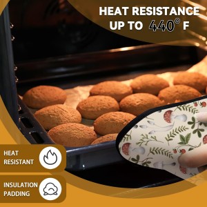 Vintage Mushroom Strawberry Pot Holder Set of 2,Heat Resistant Potholders Oven Hot Pads for Kitchen Cooking Baking BBQ