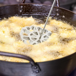 IMIKEYA Rosettes Timbale Set Aluminum Waffle Mold with Wooden Handle Ravioli Empanada Press Mold Bunuelos Cookie Homemade Frying Kitchen Gadgets