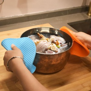 homEdge Silicone Trivets Mat, 6 Packs Multipurpose Non Slip Heat Resistant Pot Holder-Assorted Color