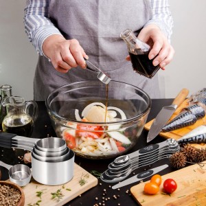 Magnetic Measuring cups and spoons Set, 5 Stainless Steel Magnetic Measuring Cup and 8 Double Sided Measuring Spoons with 1 Leveler，Kitchen Gadgets for Cooking & Baking