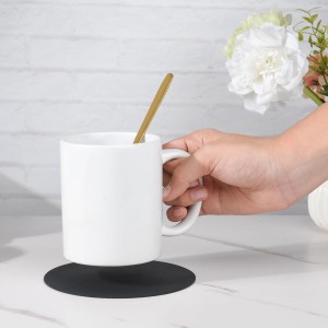 Silicone Jar Opener Gripper Pad, Jar Grippers for Opening Jars, Round Black Multi-Purpose Kitchen Gadgets, Non Slip Jar Bottle Lid Openers for Seniors, Kids, Women, People with Arthritis, 4 Pieces