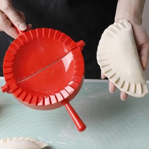 Empanada Maker Press 6 Inch - Professional Empanadas - Mold Ravioli Dumpling Wrap, Tortilla Folder, Wonton Dough Press 2-in-1 Cutter Sealer, Pierogi, Calzone, Hand Pot Pie Maker Wraper