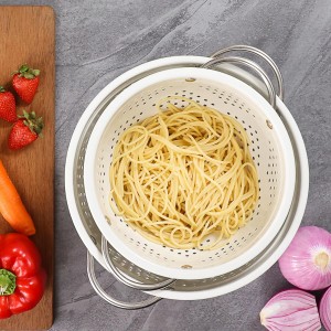 Rorence Powder Coated Steel Colanders: 3 Quart and 5 Quart Set of 2 - White