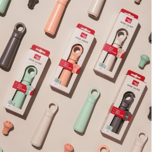 Vacu Vin Wine Saver Vacuum Stoppers - Airtight Seal for Opened Bottles to Preserve the Freshness Up to 10 Days - Easy to Use Perfect for Every Occasion, Set of 4 - Multicolor