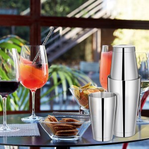 Mwellewm 8 Pcs Cocktail Shaker Boston Shaker Set Professional Bartender Kit Bar Stainless Steel Drink Shaker Bartending Martini Tin with 18oz & 28oz Mixed Alcohol Tool for Beginner(Silver)