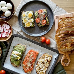 2 Pack Strawberry & Egg Slicer, Sharp Stainless Steel Blade Cup Slicer for Soft Fruits - Banana, Kiwi - Quick Fruit Salad Maker (Yellow & Green)