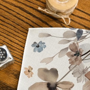 Artoid Mode Brown Poppy Floral Round Table Wedge Placemats Set of 4, Seasonal Kitchen Dining Table Decoration for Indoor Party Home