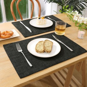 SHACOS Washable Cloth Placemats Set of 4 Cotton Linen Double Layer Thickened Machine Washable Table Mats Non Slip Heat Resistant Fabric Place Mats for Dining Table, Black