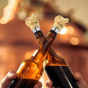 Gatuida Wine Aerator Pourer Lion Head Spout Bottle Pourers Stainless Steel Animal Bar Liquors Bottle Pourer Decorative Liquors Stopper for Red Wines Whiskey Golden, 10.00X3.50X2.50CM