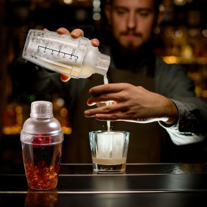 Lallisa 16 Pcs Plastic Cocktail Shaker Set Drink Mixer Clear Shaker Cup with Measurements Scales and Strainer Plastic Mixing Tool for Tea Coffee Bar Bubble Milk Christmas Gift(350 Cc/ 12 oz)