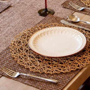 AHHFSMEI Paper Braided Round Placemats Set of 6 Natural Non-Slip Heat Resistant Table Mats for Dining Tables Woven Indoor & Outdoor Place mats(Brown)