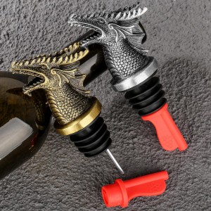 Dragon Head 2-In-1 Wine Bottle Pourer and Stopper, Gifts for Men Women Dragon Fans, Liquor Bottle Pourers Spout for Alcohol Spirits, Wine Accessories, Dark Silver