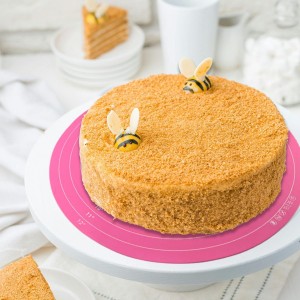 Silicone Cake Mat, 12 Inch Round Silicone Mat, Cake Mat with Measurements, Cake Turntable Mat, Reusable Cookie Mat for Rolling Dough, Non-Stick Heat Resistant, Pastry Baking Pad Pink