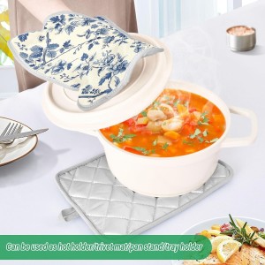 Pot Holders Set of 2 Blue White Chinoiserie Floral Hot Pads for Kitchen Heat Resistant Potholders Sets for Kitchen and Baking 7x9.8in