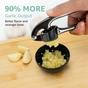 Garlic Press Crusher & Mincer – Easy Squeeze Ergonomic Handle, Heavy Duty Zinc Alloy, Dishwasher Safe, Includes Peeler & Cleaning Brush – Garlic Ginger Crusher Tool (Black)