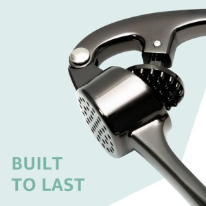 Garlic Press Crusher & Mincer – Easy Squeeze Ergonomic Handle, Heavy Duty Zinc Alloy, Dishwasher Safe, Includes Peeler & Cleaning Brush – Garlic Ginger Crusher Tool (Black)