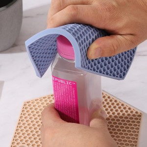 uxcell 4pcs Silicone Hexagonal Trivets, Non-Slip Heat Resistant Silicone Pot Holders, Black