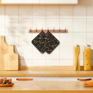 Retro Mushroom Pot Holders Set of 2, Kitchen Heat Resistant Forest Plant Moth Potholder for Microwave Cooking Baking Oven End Dishes and BBQ