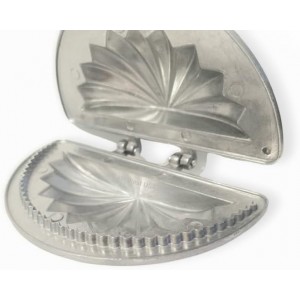 IKM Aluminium Ghugra/Gujiya/Gujia Karanji Maker Karjikai Mould Cutter Sacha Machine, Dumpling Maker Kitchen Molds For Festivals, Medium, Silver