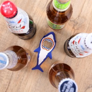 Shark Bottle Opener, Magnetic Beer Bottle Opener for Refrigerator, Silicone Stainless Steel Beer Bottles Openers, Pop Can Soda Can Openers for Boyfriend Husband Father (Blue, 1PCS)