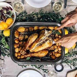 JY COOKMENT Roasting Pan With Lid and Rack, 21' Rectangular, 25lb Turkey Roaster Pot, Large Oven Roaster Tray, V-Rack and Versatile Lid Bone Turkey Baster